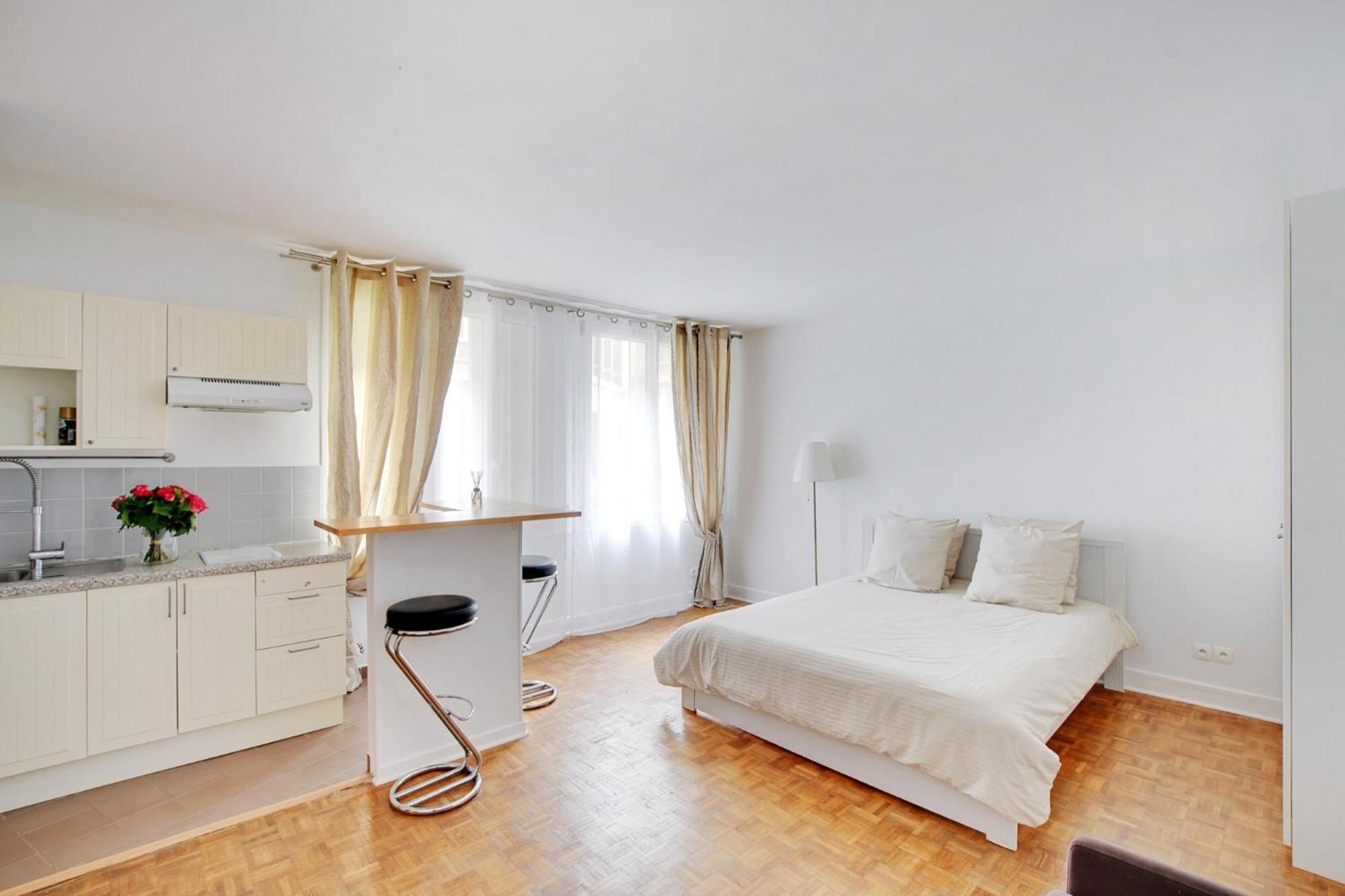 Apartment Tour Eiffel - Seine